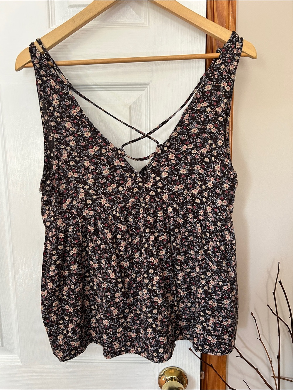 Women's Floral Crisscross V-Neck Cami - Brown with Pink Floral